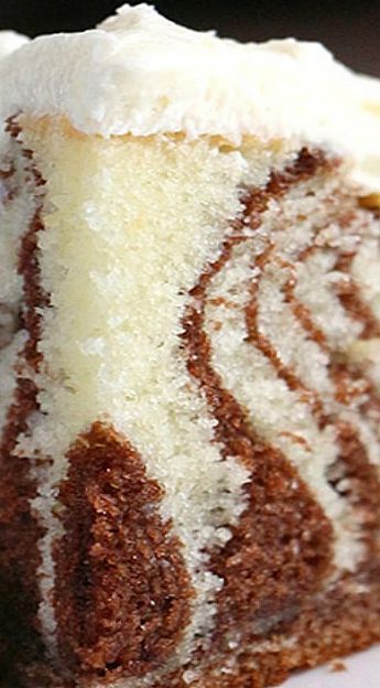 Zebra Cake Recipe, Marble Cake Recipe, Chocolate Buttercream Recipe, Cake With White Chocolate, Marble Cake Recipes, White Chocolate Buttercream, White Buttercream, Zebra Cake, Cake Chocolat