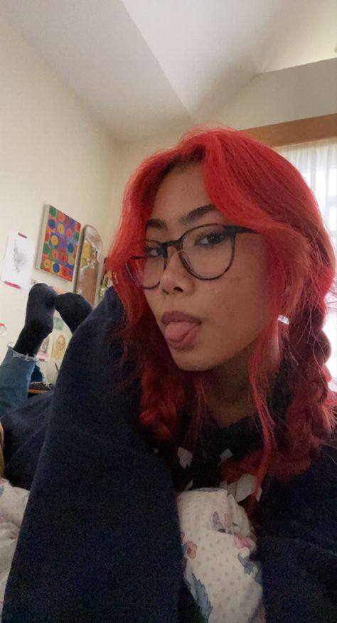 #redhair #aesthetic #girlglasses #glasses #red #redaesthetics #girlwithglasses #tiktok Red Hair With Glasses, Glasses Red Hair, Red Glasses Aesthetic, Red Glasses Outfit, Red Hair Glasses, Glasses On Redheads, Brown Round Glasses Aesthetic, Red Hair And Glasses, Red Grunge Hair Aesthetic