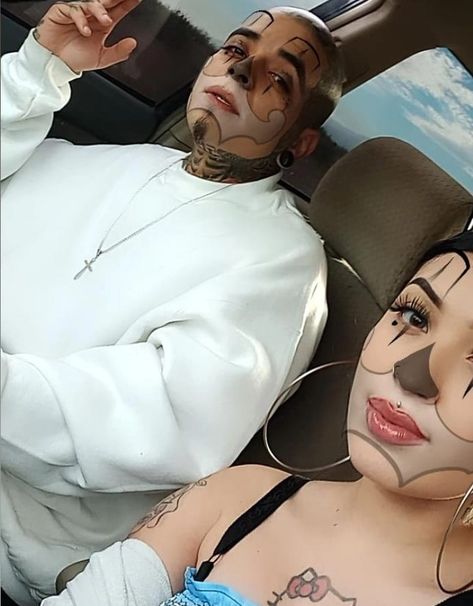 Guy Makeup Halloween, Chicano Halloween Makeup, Cholo Clown Makeup Men, Chicano Clown Makeup Men, Couples Clown Makeup, Clown Makeup Couple, Clown Makeup Chicano, Couple Clown Makeup, Cholo Clown Makeup