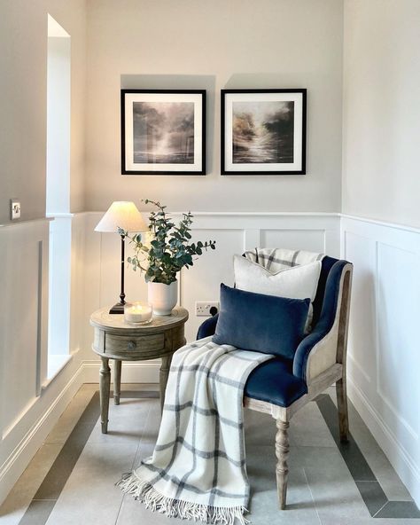 Hallway Chair, Hallway Chairs, Lovely Sunday, Autumn Colours, Home Goods Decor, Small Room Bedroom, The Seasons, Interior Inspo, Home Staging