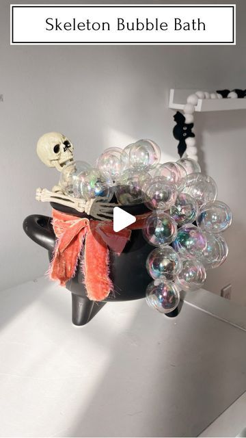 Kelly Oester - your new DIY mom friend on Instagram: "💀🛁Skeleton Bubble Bath🛁💀 Isn't he fun!?   Comment "skeleton" and I'll send links to supplies! ❤️Must be following to recieve links!   #diy #diydecor #spooky #spookyscaryskeletons #diy #diyhalloween #centerpiece #halloweencenterpiece #saveforlater #makeitwithmichaels #itsfreakinbats" Skeleton Bathtub, Diy Bathtub, Diy Mom, Starbucks Diy, Halloween Centerpiece, Holiday Deco, Mom Friend, Mom Diy, Spooky Scary