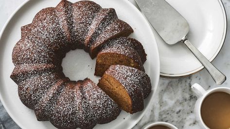 Persimmon Cake Persimmon Cake Recipe, Persimmon Cake, Prune Cake, Bourbon Cake, Persimmon Pudding, Banana Bundt Cake, Banana Bundt, Gingerbread Cake Recipe, Cake Light