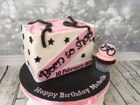 Born To Shop Cake, Vegan Birthday, Vegan Birthday Cake, Family Cake, Awesome Cakes, Cake Baking, No Bake Cake, Amazing Cakes, For Friends