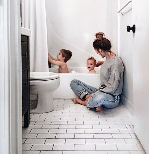 20 years ago my mother sat in this same spot beside this same tub bathing me and my brother. I feel bless to be able to pass on the tradition to my boys Inspiration Photoshoot, Mom Truth, Future Mommy, Moms Goals, Dream Family, Future Mom, Mom Baby, Cute Family, Family Goals