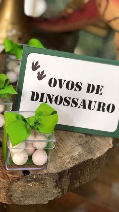 Jurassic Park Theme Birthday Party, Festa Jurassic World, Dinosaur Birthday Party Ideas, Jurassic Park Birthday Party, Dinosaur Birthday Theme, Jurassic Park Birthday, Dinosaur Birthday Party Decorations, Dinosaur Themed Birthday Party, Dino Birthday Party