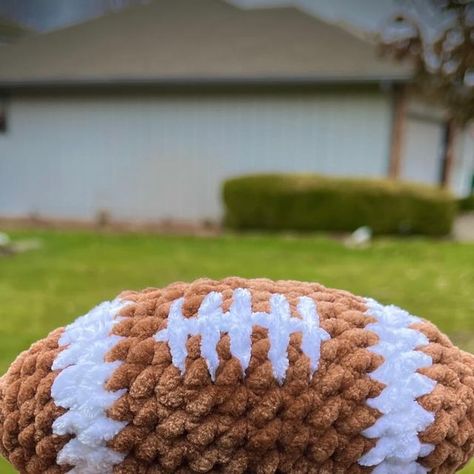 Free Football Crochet Patterns, Football Crochet Pattern Free, Crochet Football Pattern Free, Crochet Football Pattern, Crochet Soccer, Football Crochet, Crochet Stuffy, Crochet Football, Football Pillows