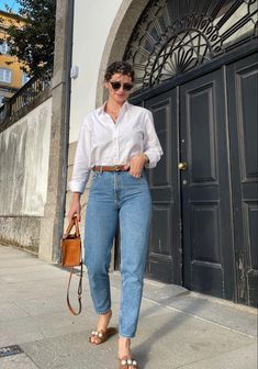 Jeans Reto, Outfits Con Jeans, Simple Casual Outfits, Casual Chic Outfits, Outfit Combos, Look Jean, Casual Outfit Inspiration, 2024 Style, Jeans Casual