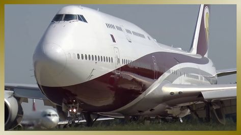 STUNNING QATAR VIP Boeing 747-8 Take Off! Qatar Airways Business Class Lounge, Qatar Airways First Class Luxury, Boeing 747 8, Hamburg Airport, Boeing 777-300er, Boeing 747-8 Vip, Air Force Ones, Boeing 747 200, Boeing 747