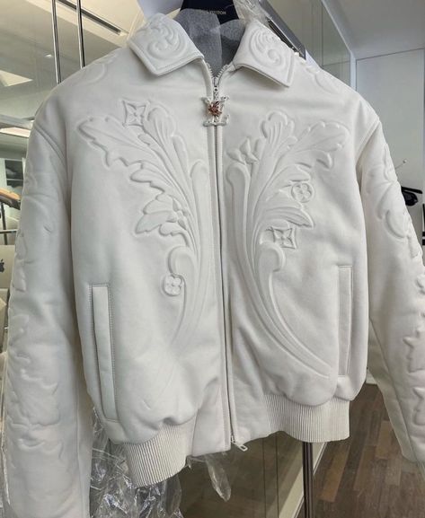 Desain Merek, Louis Vuitton Jacket, Monogram Jacket, 2023 Ss, Concept Clothing, Street Fashion Men Streetwear, Fashion Inspiration Design, Streetwear Men Outfits, Men Fashion Casual Outfits