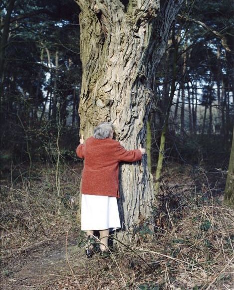 Tree Hugging, Tree Hugger, Old Woman, Old People, In The Woods, A Tree, Life Is Beautiful, Dream Life, The Middle