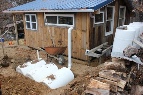 A very different water catchment system!! Rainwater Collection, Water Catchment, Water Harvesting, Water From Air, Off Grid Homestead, Rain Barrels, Storing Water, Frozen Pipes, Rain Collection