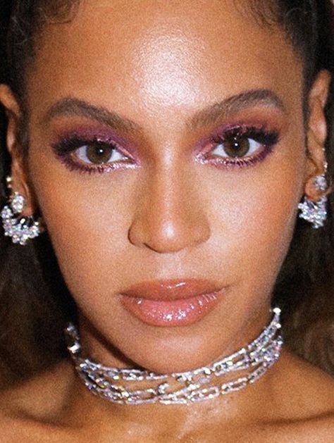 Beyonce Eyes, Beyonce Jewelry, Beyonce Makeup, Vaseline Beauty Tips, Beauty Routine Tips, Glam Looks, Gorgeous Makeup, Glam Fashion, Love Makeup