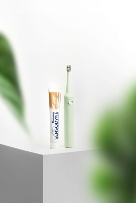 Toothpaste Product Shoot, Toothpaste Photography Ideas, Toothpaste Photoshoot, Toothpaste Product Photography, Toothbrush Photoshoot, Toothpaste Photography, Toothbrush Photography, Sensodyne Toothpaste, Marvis Toothpaste