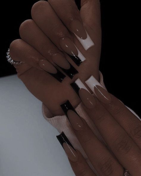 There's a new beauty trend taking over Instagram and it's absolutely stunning. Say hello to "quartz nails". Acrylic Nails Graphic Design, One Rhinestone On Each Nail, Black Sleek Nails, Hot Acrylic Nails Designs, Spiritual Nails Designs Acrylic, Saphire Blue Nail Designs, Half Black And White Nails, Black Designed Nails, Dark Nail Ideas Acrylic