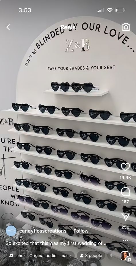 Sunglass Seating Chart Wedding, Sunglasses Table Seating, Sunglasses Wall Wedding, Wedding Props Ideas Diy, Chanel Inspired Wedding, Fun Wedding Reception Ideas Creative, Wedding Must Haves Ideas, Wedding Inspo Black And White, Wedding Inspo Ideas