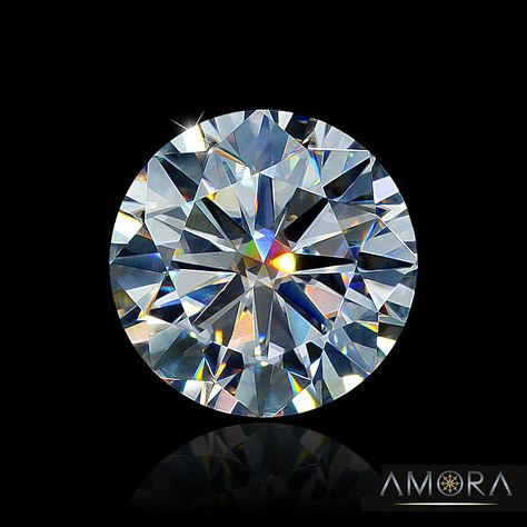 Amora H&A Gem-this is how a diamond should look like. Nothing beats a true ideal hearts and arrows cut! Jewel Drawing, Gem Drawing, Crystal Drawing, Animal Illustration Art, Money Stacks, Gemstone Art, Sketches Simple, Acrylic Oil Painting, African Masks