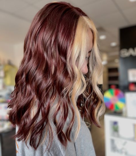 Sippin' on cherry cola vibes with this stunning hair color🍒🥤
.
.
.
.
.
.
.
.
#hair #salon #newhair #thatgirl #lookgoodfeelgood #meetyourstylist #hairstylist #nola #nolastylist #gretna #gretnastylist #haircolor #shadeseq #redken #curls #hairtrends #hairtrends2024 #moneypiece #boldhair #cherrycolahair #redhair #blondemoneypiece #summerhair #top200salon #salontoday #nolahair #salonsanity
📷 @hairxalliyah Cherry Brown Hair With Blonde Highlights, Brown Red Hair With Money Piece, Moneypiece Hair Red, Cherry Cola Hair With Blonde Money Piece, Cherry Red Blonde Hair, Blonde And Burgundy Hair, Cherry Red Hair With Blonde Highlights, Burgundy And Blonde Hair, Cherry Coke Hair Color