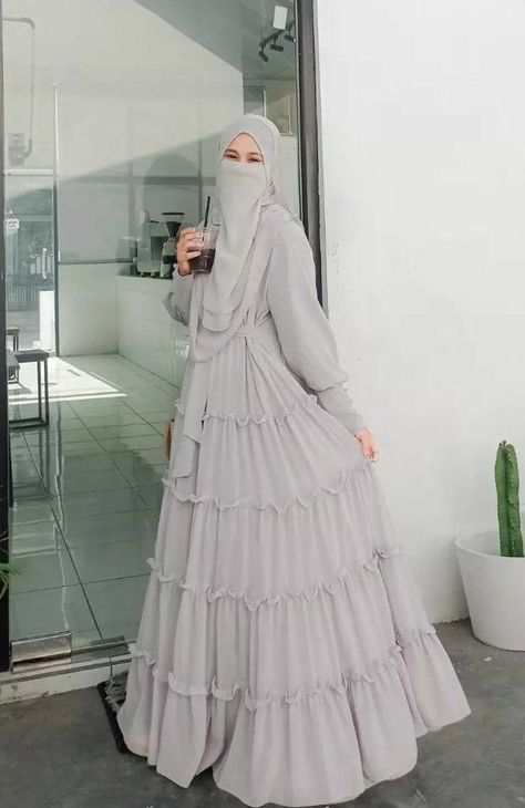 Islamic Fashion Dresses, Fesyen Islam, Moslem Fashion, Princess Fashion, Dubai Abaya, Hijab Trends, Girl Fashion Style, Modest Fashion Hijab, Muslim Fashion Hijab Outfits