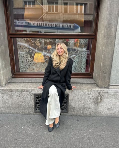 FILIPPA filippzorz MOULIER (@filippzorz) • Instagram photos and videos Capricorn Rising, Winter Work, Winter Outfits For Work, Work Outfits, I Love It, Work Outfit, Love It, Winter Outfits, Vision Board