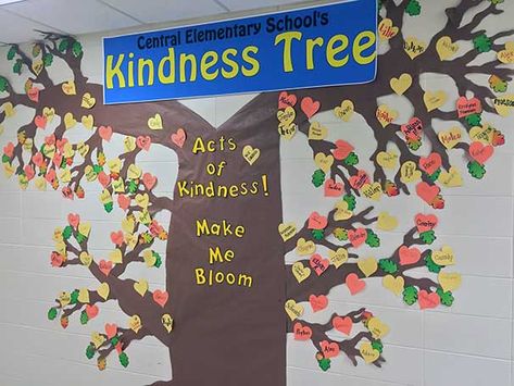 Kindness trees are a wonderful way to encourage more kindness and compassion within schools. Here are 15 great examples to get your started with yours! Kindness Tree, Tree Bulletin Board, Bulletin Board Tree, Kindness Bulletin Board, Tree Activity, Kindness Week, Kindness Projects, Kindness Challenge, Conscious Discipline