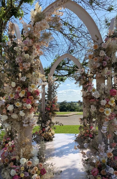 Fancy Garden Wedding, Dream Wedding Reception, Forest Theme Wedding, Dream Wedding Decorations, Client Service, Vogue Wedding, Dream Wedding Venues, Paris Party, Wedding Venue Decorations