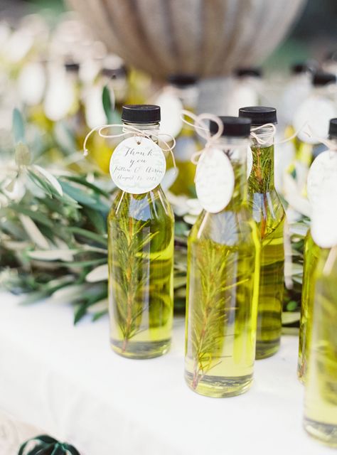 Pizza Valentine, Olive Oil Favors, Garden Wedding Favors, Guest Favors, Creative Wedding Favors, Inexpensive Wedding Favors, Favors Ideas, Trending Wedding, Best Wedding Favors