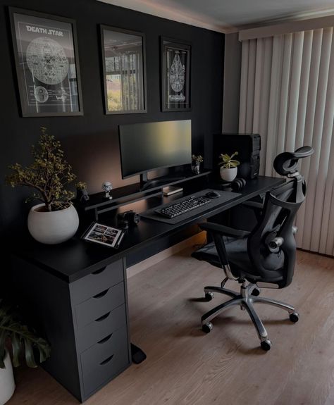 Work Bedroom Ideas, Bedroom Office Inspirations, Dark Grey Gaming Room, Ikea Desk Gaming Setup, Minimal Gaming Room, Black Game Room Ideas, All Black Desk Setup, Black Desk Office Ideas, Pc Set Up Minimalist