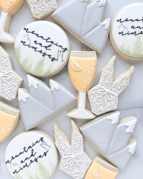 Mountains And Mimosas, Gatlinburg Bachelorette, Bachelorette Party Cookies, Bachelorette Cookies, Bachelorette Party Weekend, Bridal Shower Cookies, Bachelorette Party Planning, Bridal Bachelorette Party, Bachelorette Themes