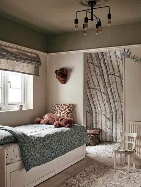 Cole And Sons Woods Wallpaper, Cole And Son Woods Wallpaper, Wood Wallpaper Bedroom, Woods Wallpaper, Home Studios, Bright Kitchen, Vegetable Bed, Cole And Son Wallpaper, Cosy Living Room