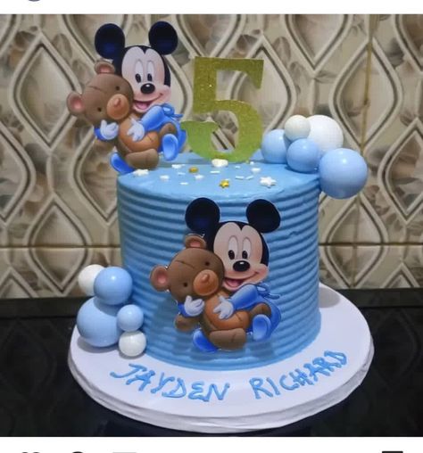 Character Cakes For Boys, Cartoon Cakes For Kids, Birthday Cake Models, Baby Cake Design, Birthday Cake Kids Boys, Cartoon Birthday Cake, Boys 1st Birthday Cake, Minnie Mouse Birthday Cakes, Cake Models