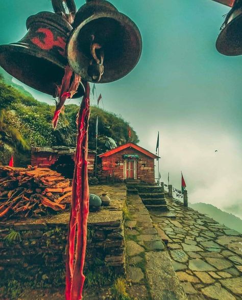 Rudranath temple, dedicated to god Shiva ,located in the Garhwal Himalayan Mountains   Rudranath’ means ‘Him who is Angry’, comes in Panch Kedar (five Kedar) pilgrimage circuit surrounded with beautiful pools establisehd by Great Pandavas Kedarnath Wallpaper Full Hd, Kedarnath Temple Images, Kedarnath Mountain Wallpaper, Kedarnath Temple Wallpaper Full Hd, Rudranath Temple, Panch Kedar, Himalayan Mountains, Temple Photography, Shiva Photos