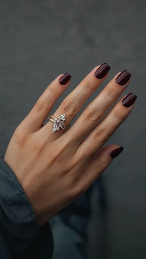 Fall Into Style: 15 Nail Trends That Will Slay the Season - Cheerful Talks 2024 Fall Nails, Maroon Nail Art Designs, Oxblood Nails, Maroon Nail Art, Maroon Nails, Fall Nail Trends, Gel Nail Art Designs, Trends For 2024, Burgundy Nails