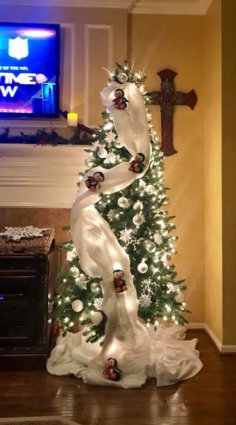 Winter Tree Ideas, Easy Christmas Tree Themes, Work Christmas Tree Themes, Kids Themed Christmas Tree, Wicked Christmas Tree, Christmas Tree Contest Ideas, Funny Christmas Tree Ideas, Christmas Tree Themes Unique, Christmas Tree Hacks