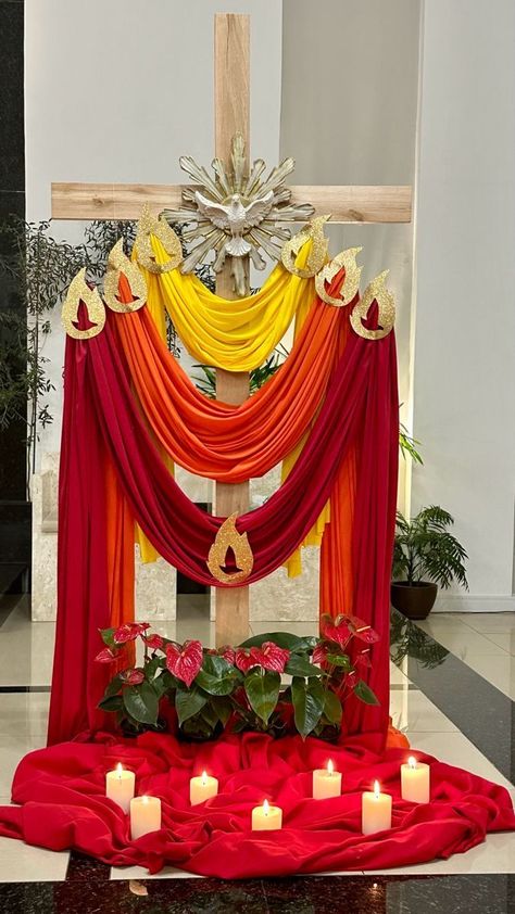 Pentecost Altar Decorations, Pentecost Decorations For Church, Pentecost Craft, Church Stage Decor, Pentecost Sunday, Church Altar Decorations, Altar Design, Church Easter Decorations, Altar Flowers