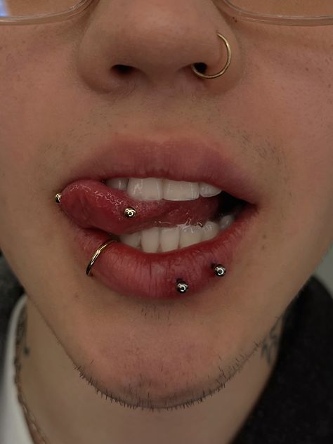 Lips Piercing Men, Male Body Piercings, Guy Piercings Aesthetic, Nose Piercing Men Septum, Guy Lip Piercing, Men With Tattoos And Piercings, Side Lip Piercing Hoop, Piercings On Guys, Double Ashley Piercing