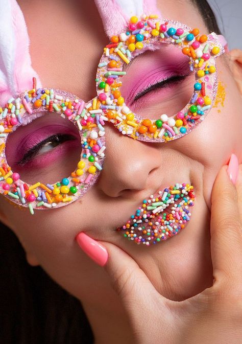 Candy Photoshoot Ideas, Candy Editorial, Candyland Photoshoot, Concept Photoshoot Ideas, Candyland Costume, Ice Cream Photoshoot, Candy Shoot, Beauty Checklist, Candy Crown