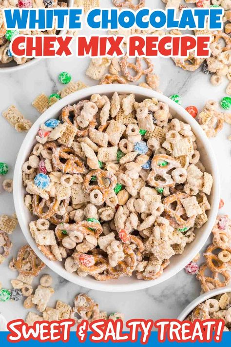 White Chocolate Chex Mix Snack, White Chocolate Cereal Snack, White Chocolate Chex Mix Recipes, Chex Dessert, Chocolate Cereal Treats, Chocolate Chex Mix Recipes, Christmas White Chocolate, White Chocolate Snack Mix, Chex Mix Recipes Sweet