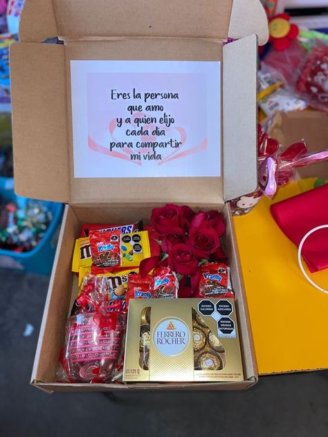 Para Él 15 Regalos Irresistibles en San Valentín Regalos Para Novias Ideas, Cajas Aesthetic, Spiderman Gifts, Bf Gifts, Message For Boyfriend, Cute Couple Gifts, Bullet Journal School, Dream Gift