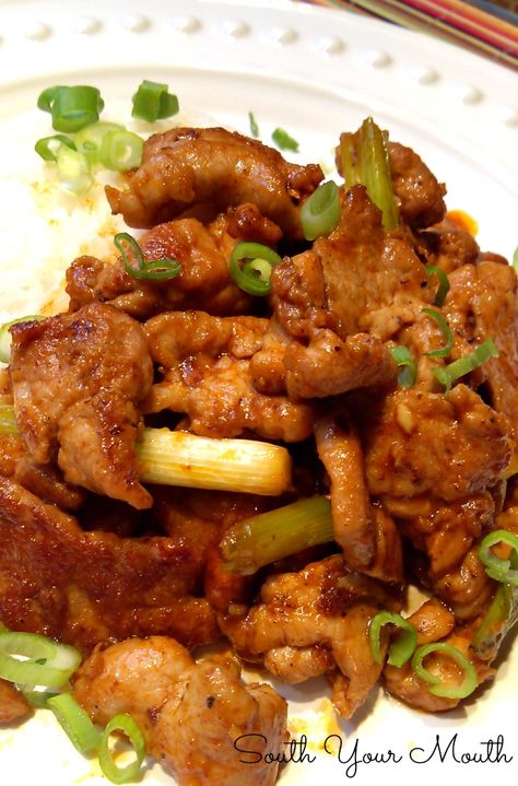 Korean style spicy pork with sriracha, ginger, garlic and onions. Amazing served over rice #korean #spicypork #recipe Korean Spicy Pork, South Your Mouth, Easy Stir Fry Recipes, Mapo Tofu, Pork Dinner, Spicy Pork, Fun Foods, Pork Dishes, Asian Cooking