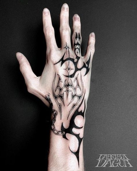 Geometric Tattoo Hand, Tato Tradisional, Tattoo Templates, Hand Tattoos For Women, Hand Tattoos For Guys, Hand Tattoo, Creative Tattoos, Tattoo Stencils, Tattoo Designs Men