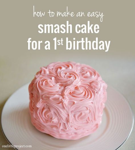 How to make a smash cake - An easy recipe and tutorial for an adorable first birthday smash cake. Smash Cake Recipe, First Birthday Smash Cake, Photobooth Ideas, Birthday Smash Cake, Baby 1st Birthday, Rocky Road, Girl First Birthday