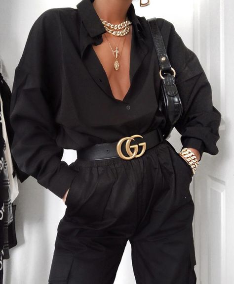 Gold Outfit Aesthetic, Gucci Outfits Women, Black And Gold Outfit, Gucci Outfit, Black And Gold Aesthetic, Luxury Lifestyle Fashion, Black Attire, Style Inspiration Casual, Gucci Outfits