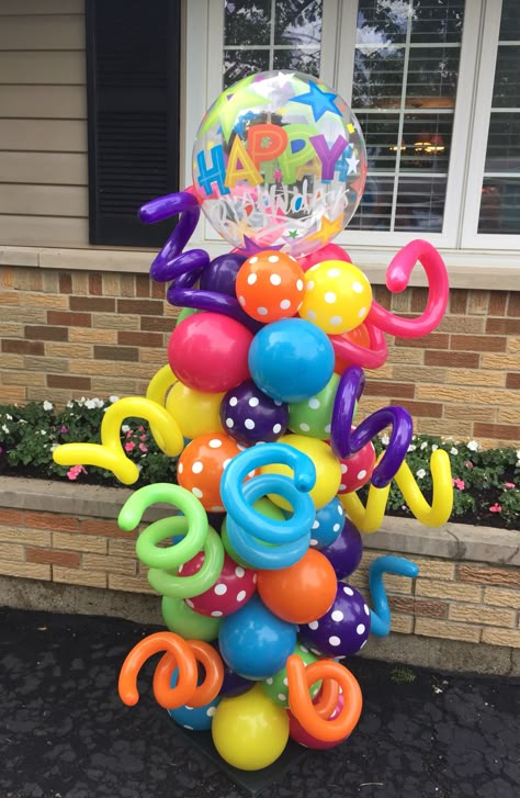 Bday Balloons Decoration, Happy Birthday Balloons Decorations, Balloon Birthday Decor, Birthday Balloon Decor, Balloons Galore, Happy Balloons, Balloon Tower, Balloon Crafts, Diy Balloon Decorations