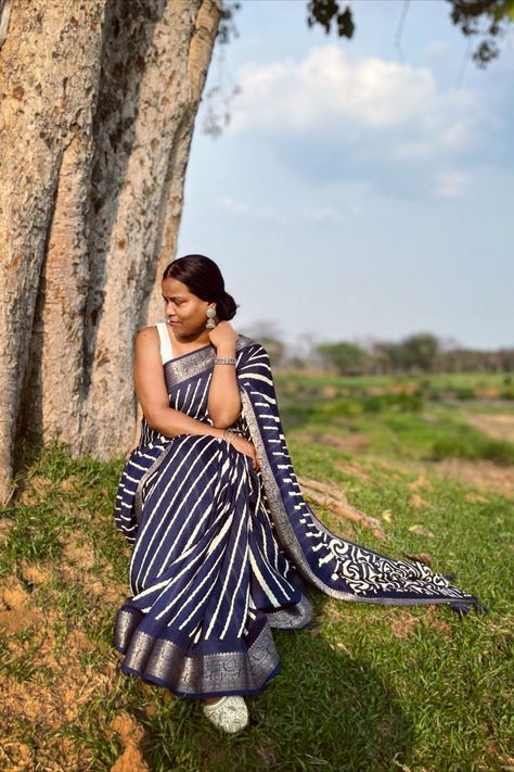 Leheriya Sarees for Stunning Look Laheriya Saree, White Blue, Saree, How To Wear, Blue, White