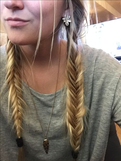 Fishtail Braids Aesthetic, Pigtail Fishtail Braids, Preppy Braided Hairstyles, Fishtail Braid Aesthetic, Fishtail Pigtail Braids, Small Fishtail Braid, Fishtail Braid Pigtails, 2 Fishtail Braids, Hairstyles For Easter