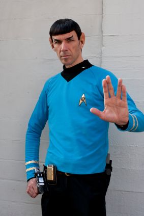 4 Ways To Extend The Life Of A Facebook Update Spock Cosplay, Spock Costume, Sew Costume, Camp Bestival, Star Trek Costume, Star Trek Uniforms, Awesome Costumes, Film Star Trek, Cowboy Costume