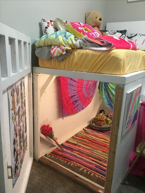 #Awesome #spacesaver #bed with #hideout #hidden #underneath and #desk made for my #10yearold #daughter Emo Room, Girls Loft Bed, Beds For Small Rooms, Diy Loft Bed, Diy Bunk Bed, Birthday Traditions, Future Room, Rabbit Cage, Hidden Rooms