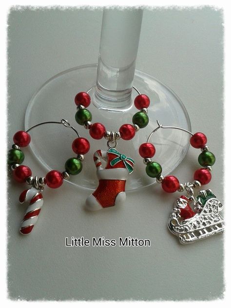 Wine Glass Charms Diy How To Make, Christmas Wine Charms Diy, Christmas Wine Glass Charms, Christmas Wine Charms, Beaded Wine Charms, Wine Glass Markers Diy, Diy Wine Charms, Wine Glass Charms Diy, Wine Charms Diy