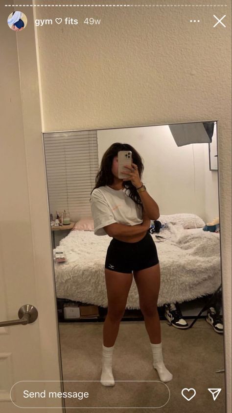 130 Pound Woman 5'2, 130 Lbs Women Pictures, Goal Body Type Aesthetic, 160lbs Women, Short Thick Body Outfits, Short Torso Body Goals, Mid Size Body Goals, Gym Women Aesthetic, Slim Thick Body Reference