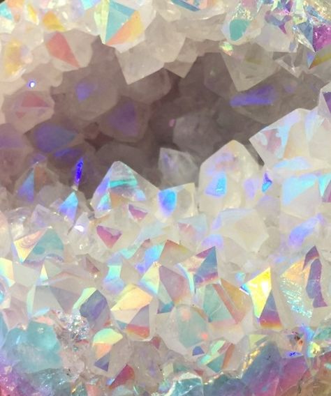 Iridescent Aura Crystals Crystal Aesthetic, Pink Aura, Aura Crystals, Crystal Grid, Crystal Gems, Rocks And Crystals, Crystals And Gemstones, Rich Color, Stones And Crystals